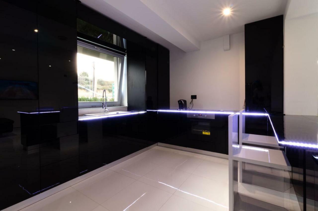 Ezra Luxury Apartments Неводарі Екстер'єр фото