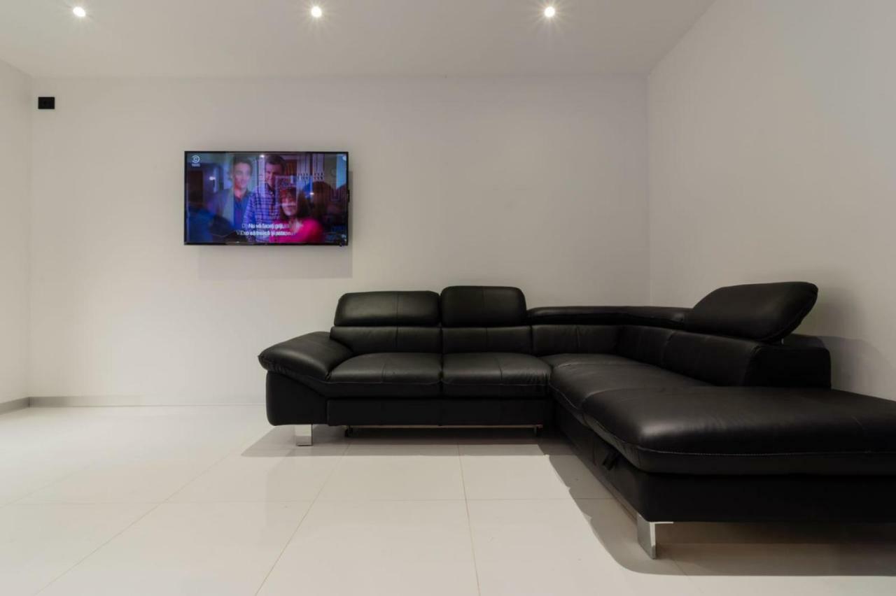 Ezra Luxury Apartments Неводарі Екстер'єр фото