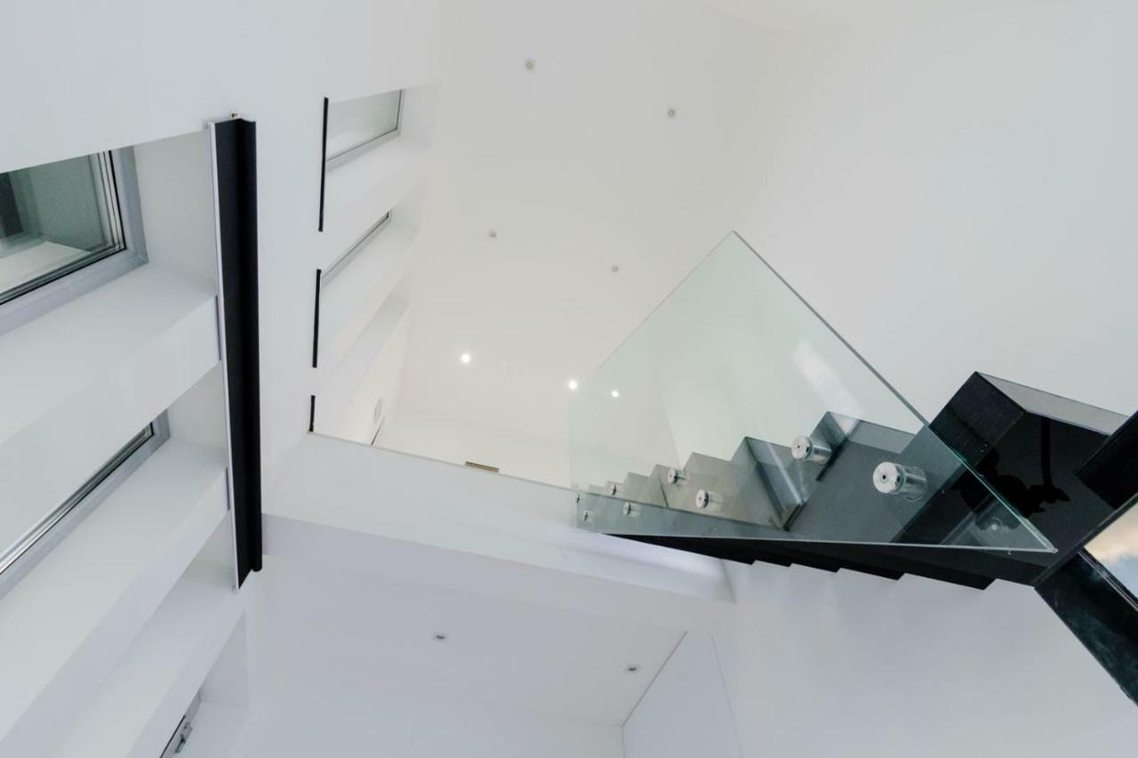 Ezra Luxury Apartments Неводарі Екстер'єр фото